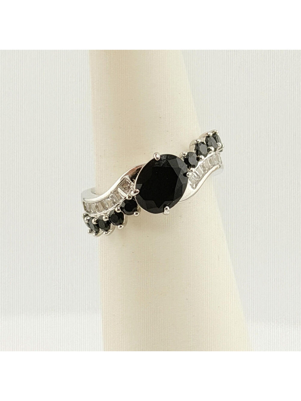 Bomb Party Ring Sz 8 "Drops Of Sunshine" RG33782 Black Onyx & Clear Cz Rhodium